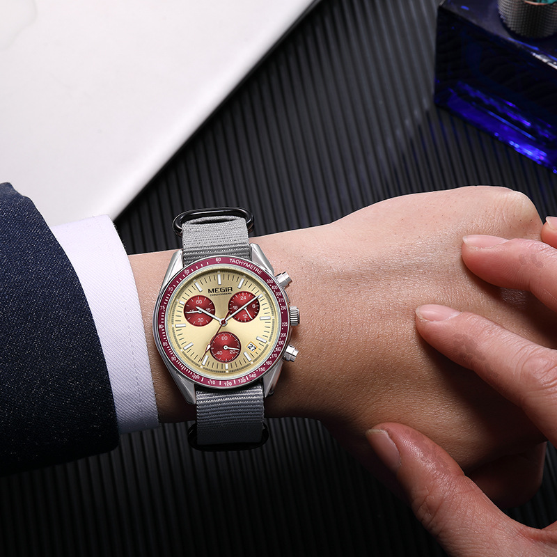 MEGIR 2247 Nouvelle montre de  - Canvas Strap Watch avis et prix