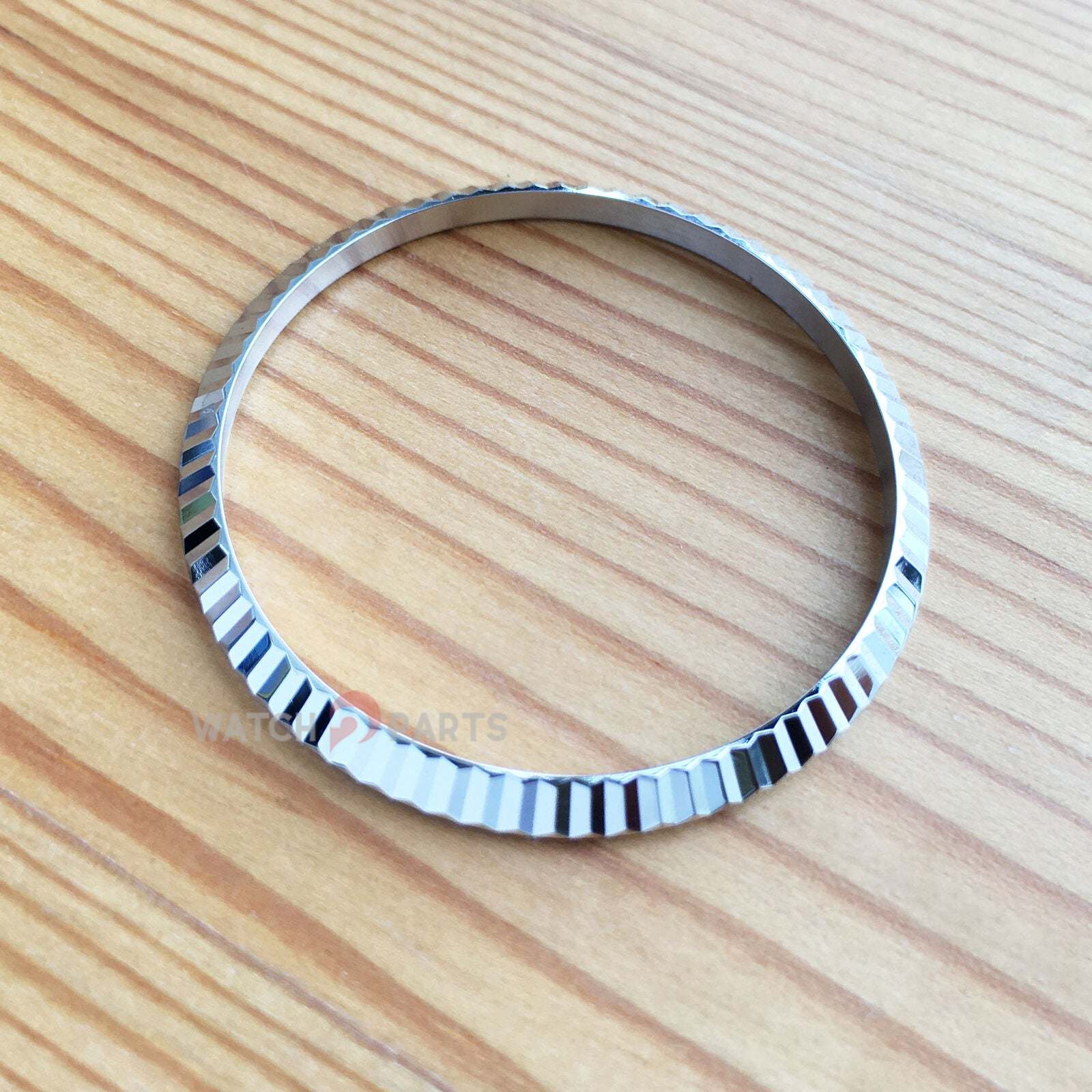 Lunette à anneau cannelé en ac - Rolex Watch Datejust avis et prix